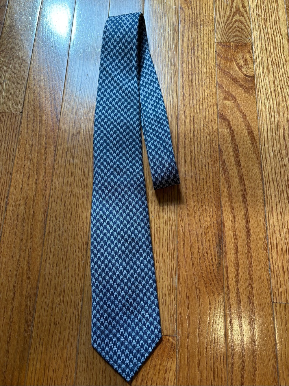 The Tie Bar Blue and Gray Houndstooth Wool and Silk Men’s Tie